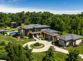 6301 Montana Springs Dr, Zionsville, IN 46077