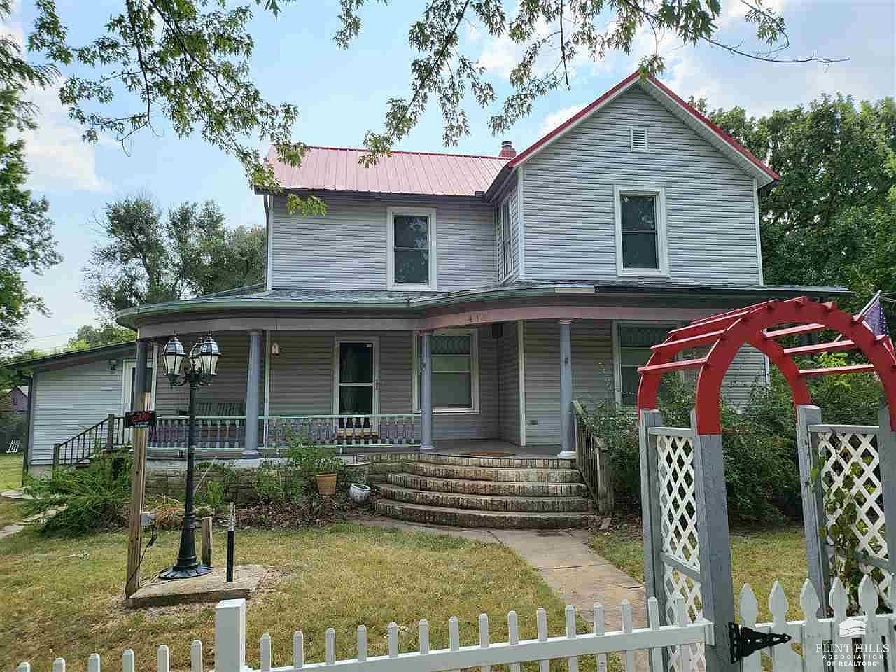 415 W 1st St, Enterprise, KS 67441 Zillow