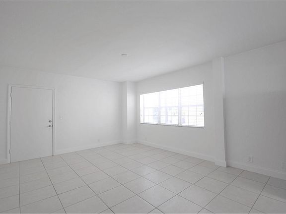 4th image of 1348 Drexel Ave APT 19
