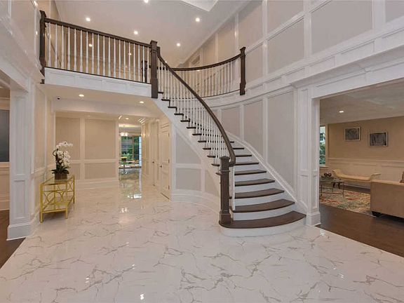 2nd image of 58 Nassau Dr