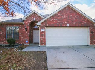 4616 Daisy Leaf Dr, Fort Worth, TX 76244
