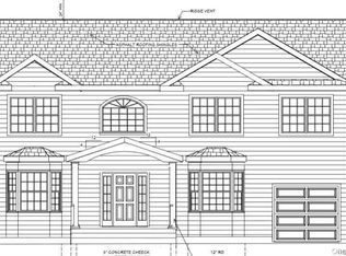 14 Preston Ln, Syosset, NY 11791