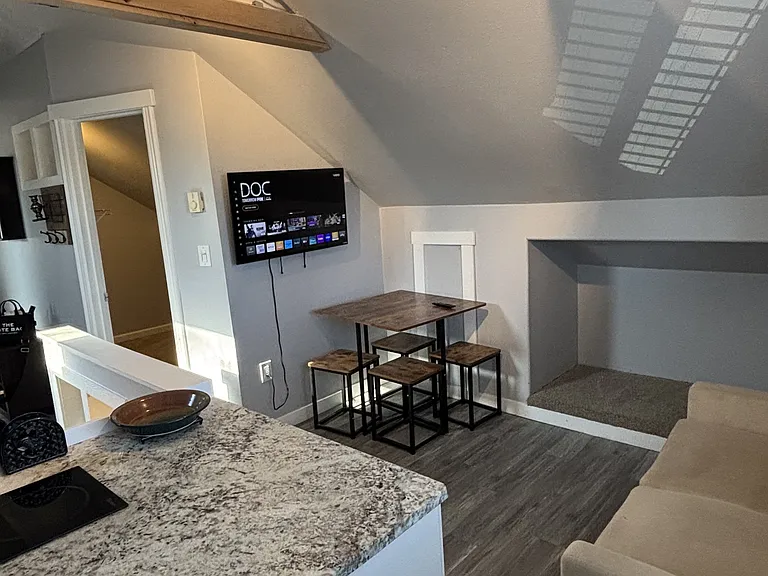 327 Bonfoy Ave #201 — Photo 12