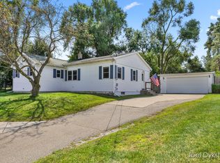 700 Six Mile Rd NW, Comstock Park, MI 49321