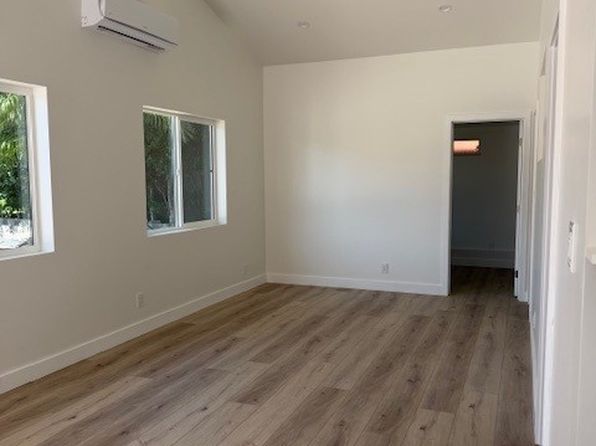 14801 Bledsoe St #2