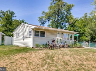 548 Windsor Ave, Maple Shade, NJ 08052