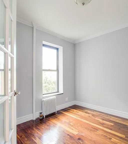 1590 Lexington Ave #16 — Photo 3