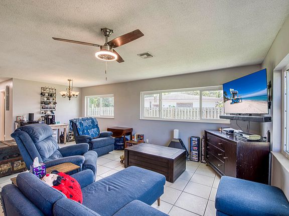 5th image of 3406 Capri Road