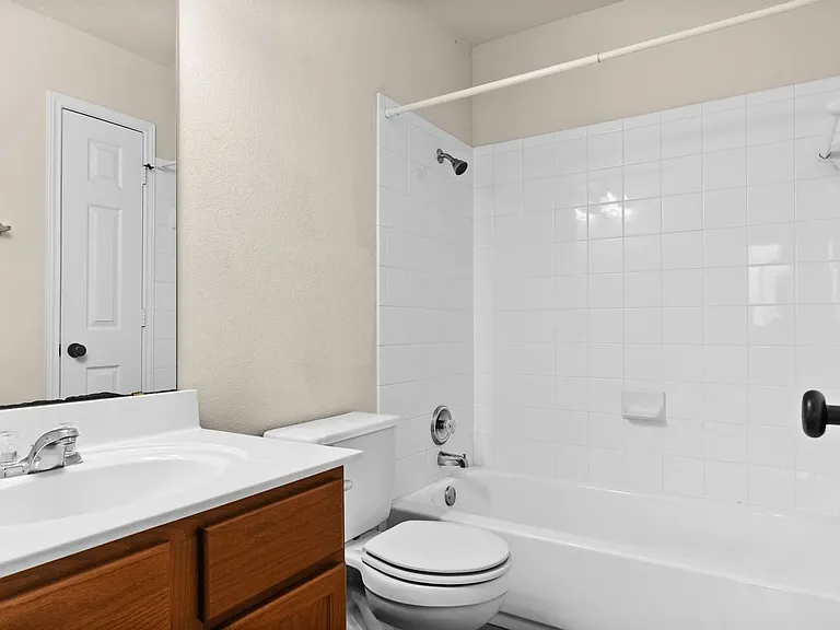 6106 Emilie Ln — Photo 12