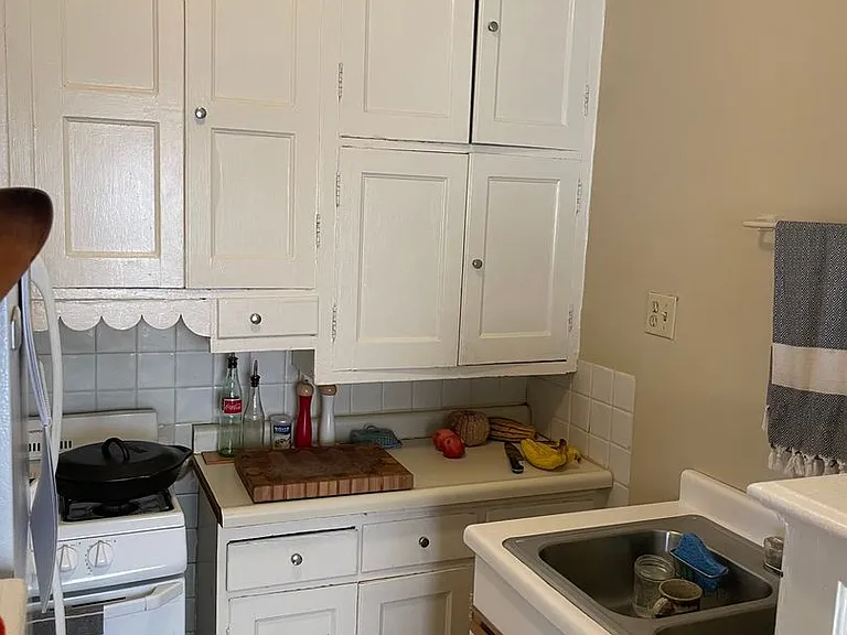 Taylor Apartments — Photo 10