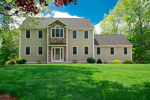 Welcome to 2 Murray
        Drive