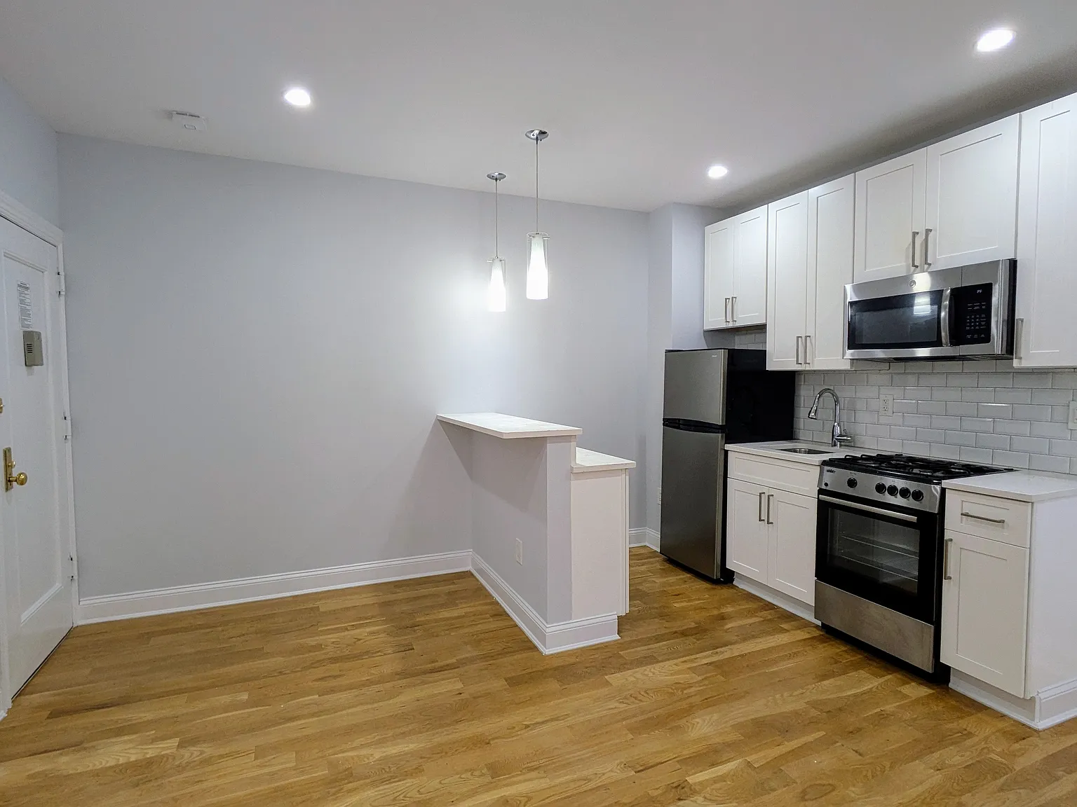 504 East 79th Street — Photo 2