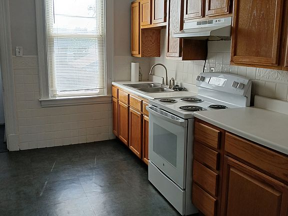 4th image of 4324 Itaska St