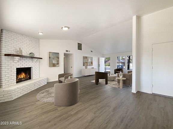 2nd image of 3707 E GLADE Avenue