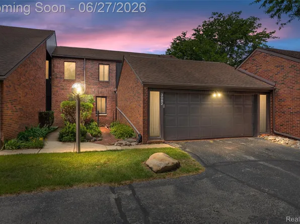 3082 Lindenwood Dr, Dearborn, MI 48120