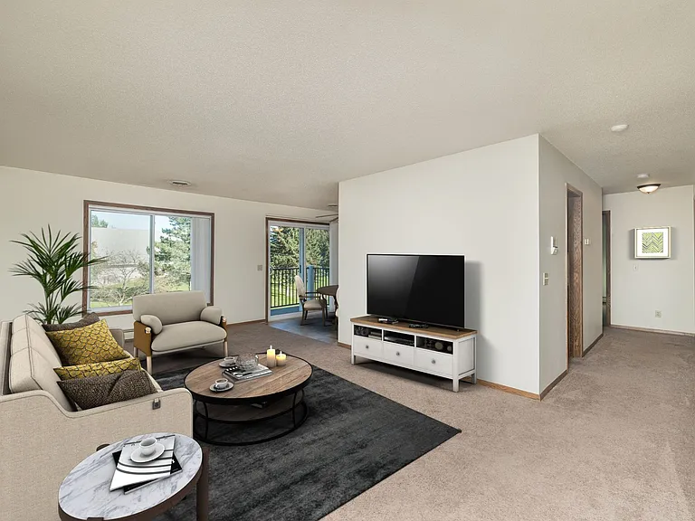 2809 W 33rd St — Photo 4