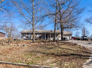 3407 Ridge Rd, Siloam Springs, AR 72761