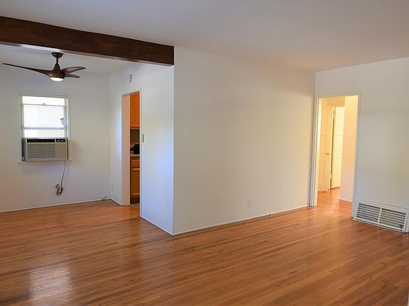 2nd image of 11654 Chandler Blvd