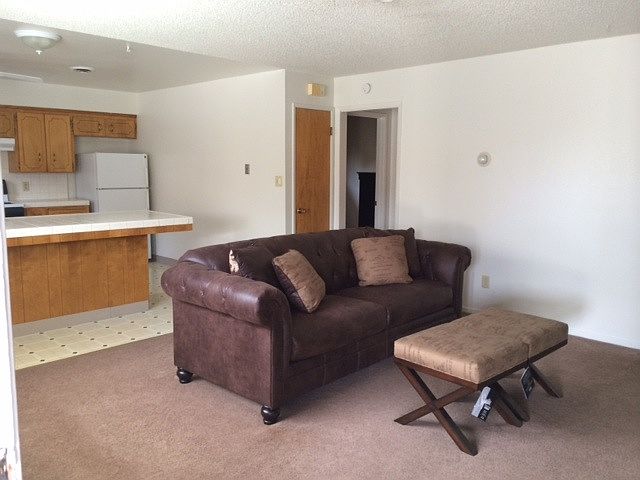 1st image of 1615 W Lockeford St APT 3