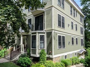 163 Kent St #3, Brookline, MA 02446