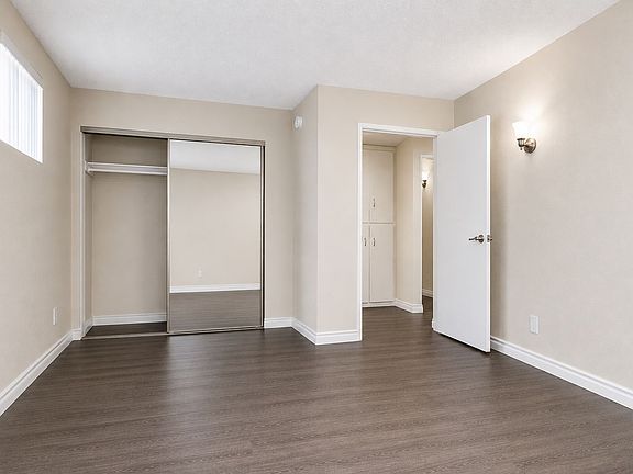 5th image of 14430 Magnolia Blvd APT 09