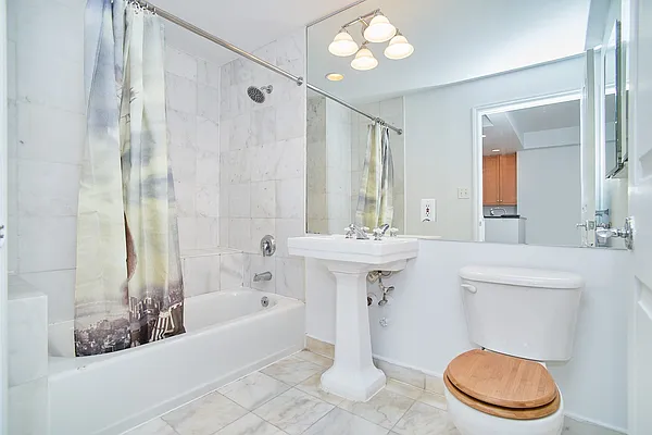 Rented by REAL New York | media 16