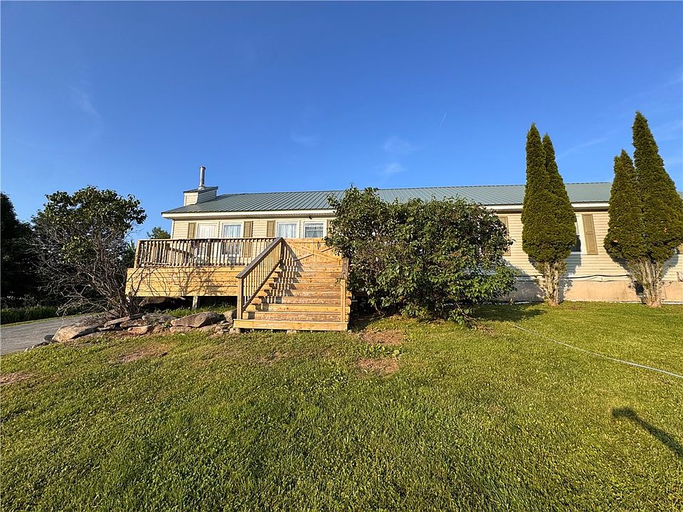 1st image of 558 Smith Rd