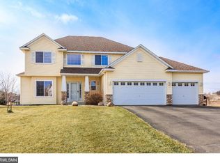 3794 Glacier Cir, Saint Bonifacius, MN 55375