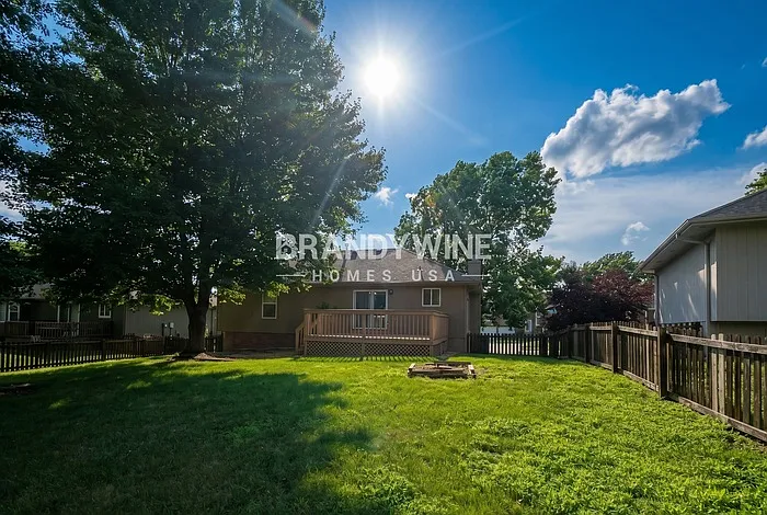 19505 Paradise Cir — Photo 18