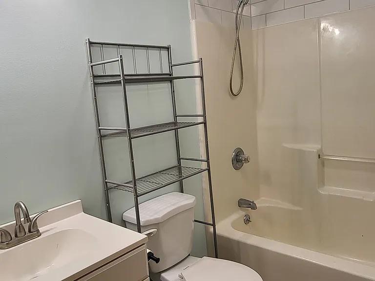 45 Laurel Hollow Est — Photo 9