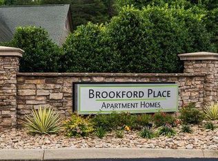511 Brookford Place Ct, Winston Salem, NC 27104