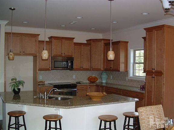 5th image of 88 White Swain Court