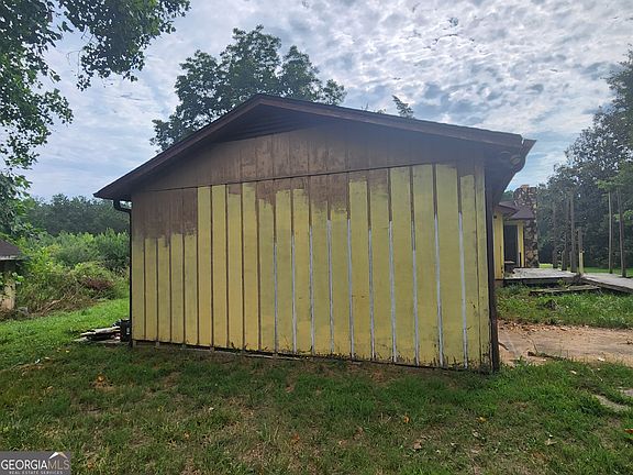 4th image of 1182 Cleveland Mill Rd