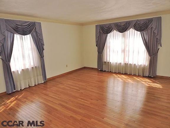 5th image of 2371 Corinna Ct