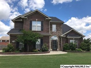 4905 Tree Cove Ln SE, Owens Cross Roads, AL 35763