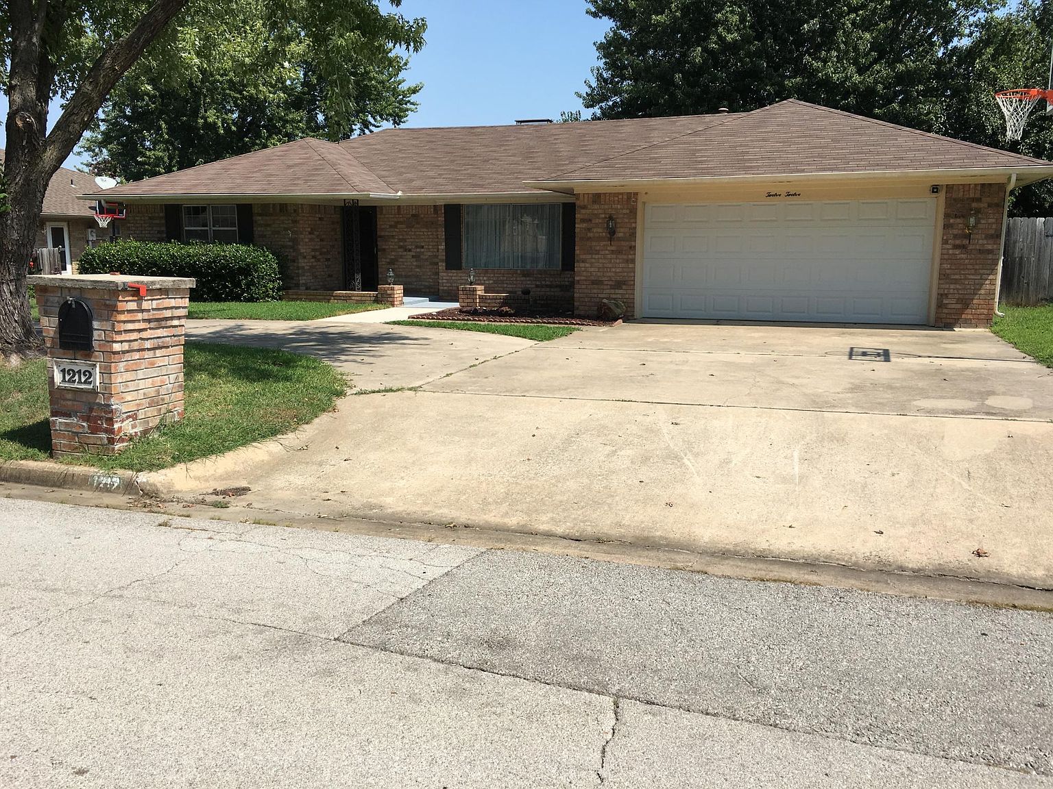 1212 Beaverly St, Ardmore, OK 73401 Zillow