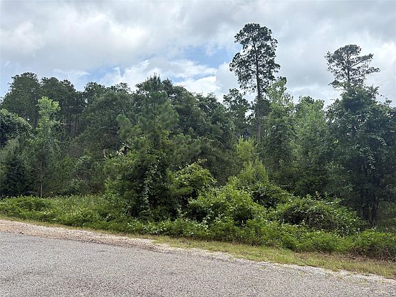 2nd image of Kaena Ln