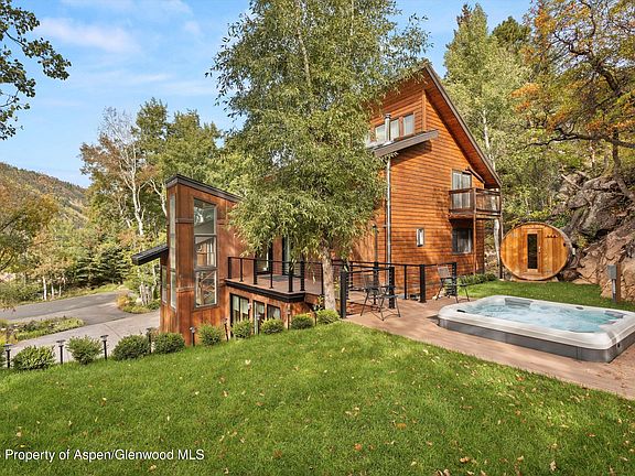 2nd image of 314 Mountain Laurel Dr