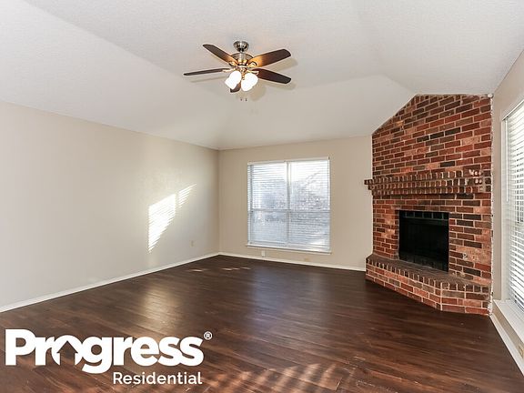 3rd image of 8324 Auburn Dr
