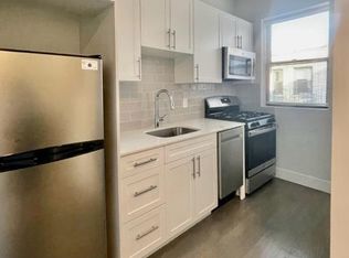 106 Queensberry St APT 12, Boston, MA 02215