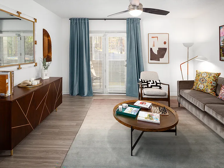 Aventura Dunwoody — Photo 4