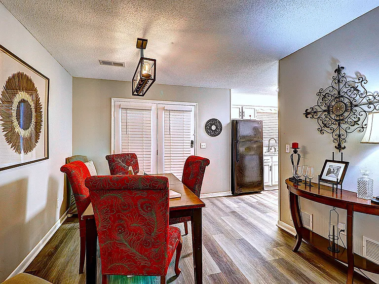213 High Creek Dr — Photo 29