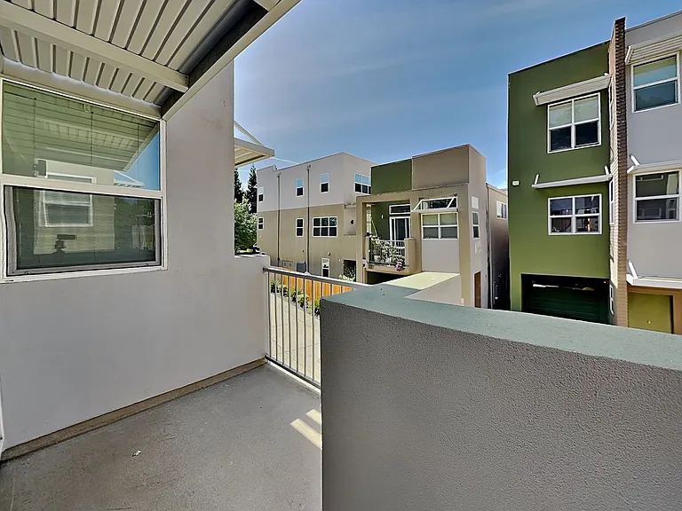 392 Midstream Ln — Photo 12