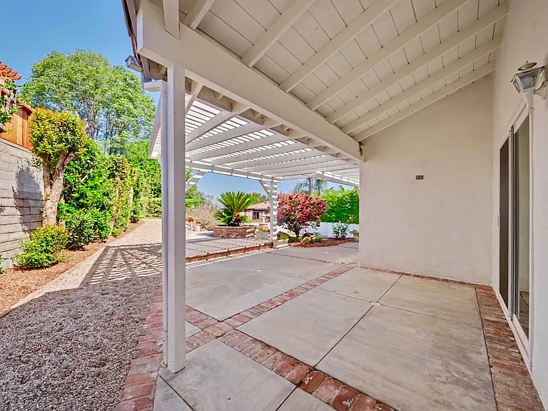 22525 Flamingo St — Photo 25