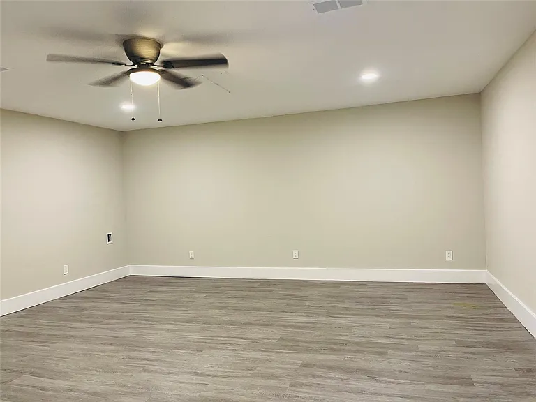 47 Road 5103 — Photo 14