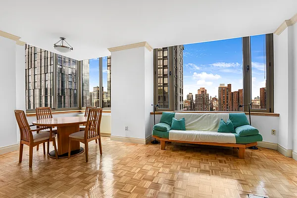 Rented by Compass | media 2