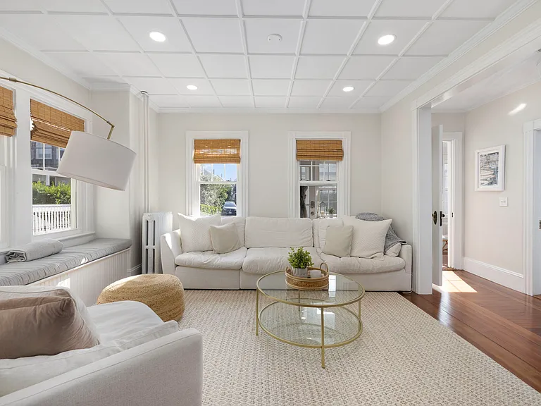 35 Hall Ave — Photo 10