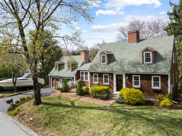 22 Library Lane, Old Lyme, CT 06371