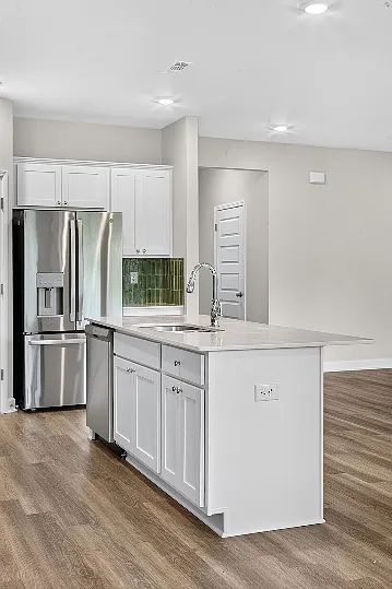 4 bed, 1942 sqft, $3,500 — Photo 4