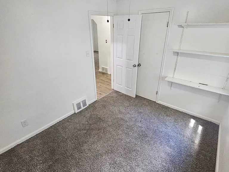 15901 Beaverland St — Photo 19